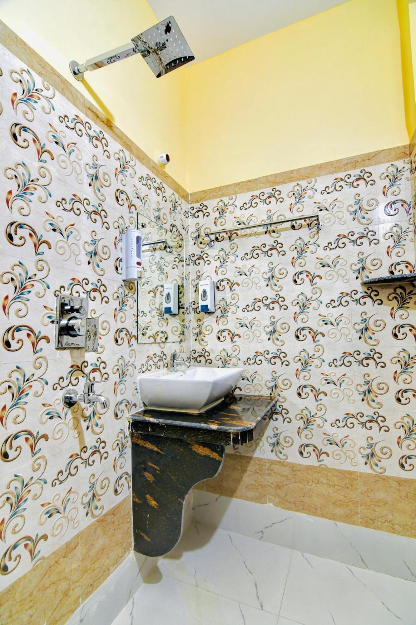 Hotel Kanan Inn コルカタ エクステリア 写真