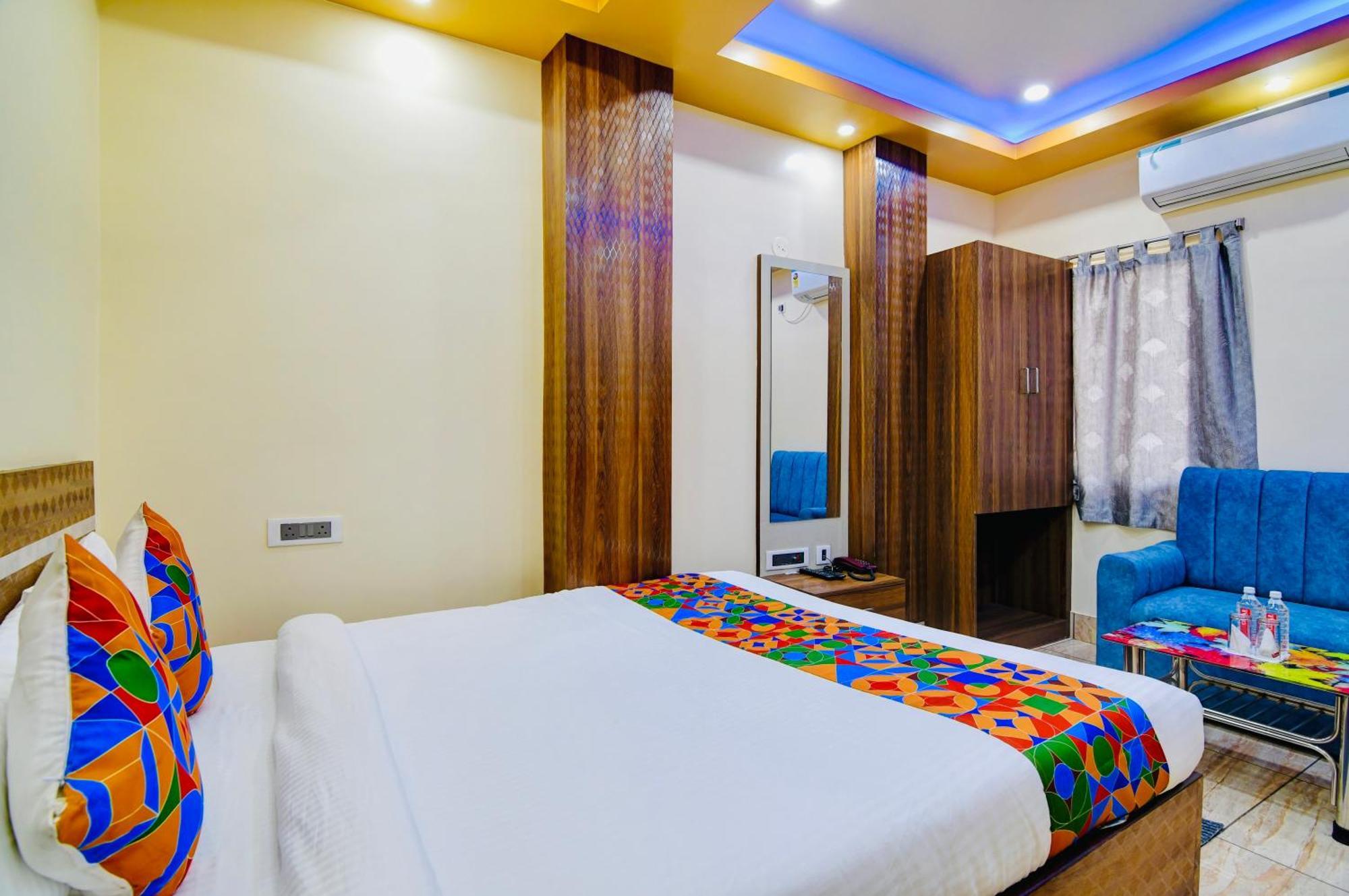 Hotel Kanan Inn コルカタ エクステリア 写真